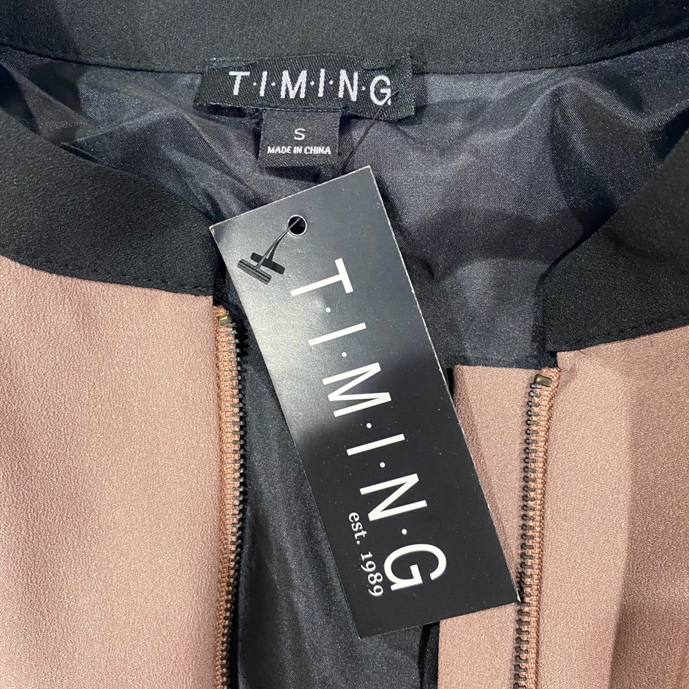 Jacket - Picture 4 of 6